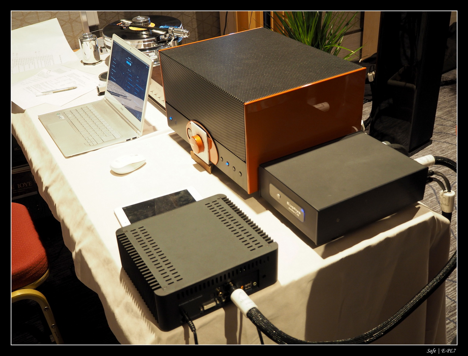 2016   11   Salon Hifi Paris   53